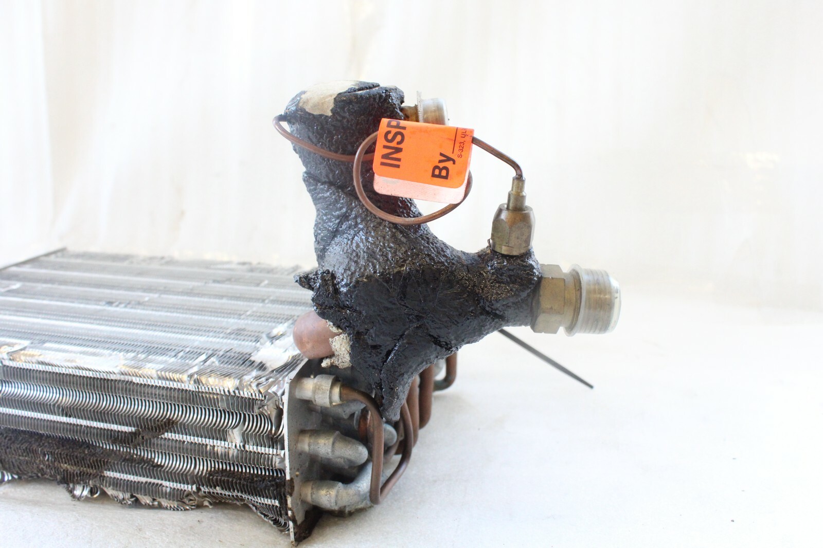 Porsche 911 1986-1989 OEM A/C Evaporator Core – Image 5
