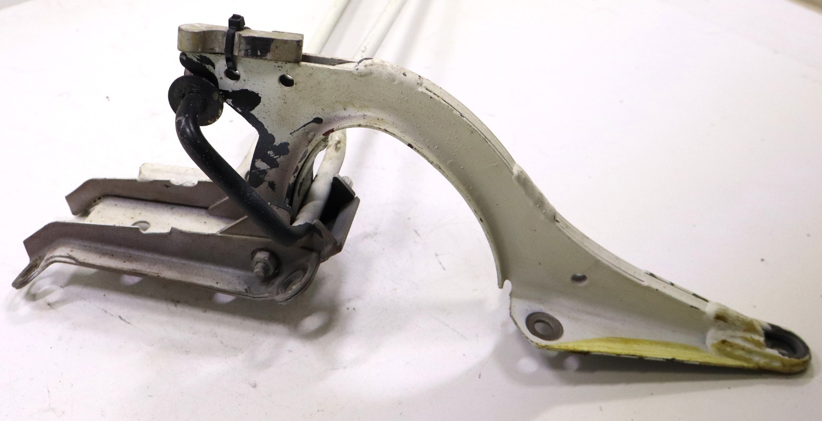 Bentley Rolls Royce 1981-1999 OEM Trunk Hinge Rear Right (Passenger Side) - Image 5