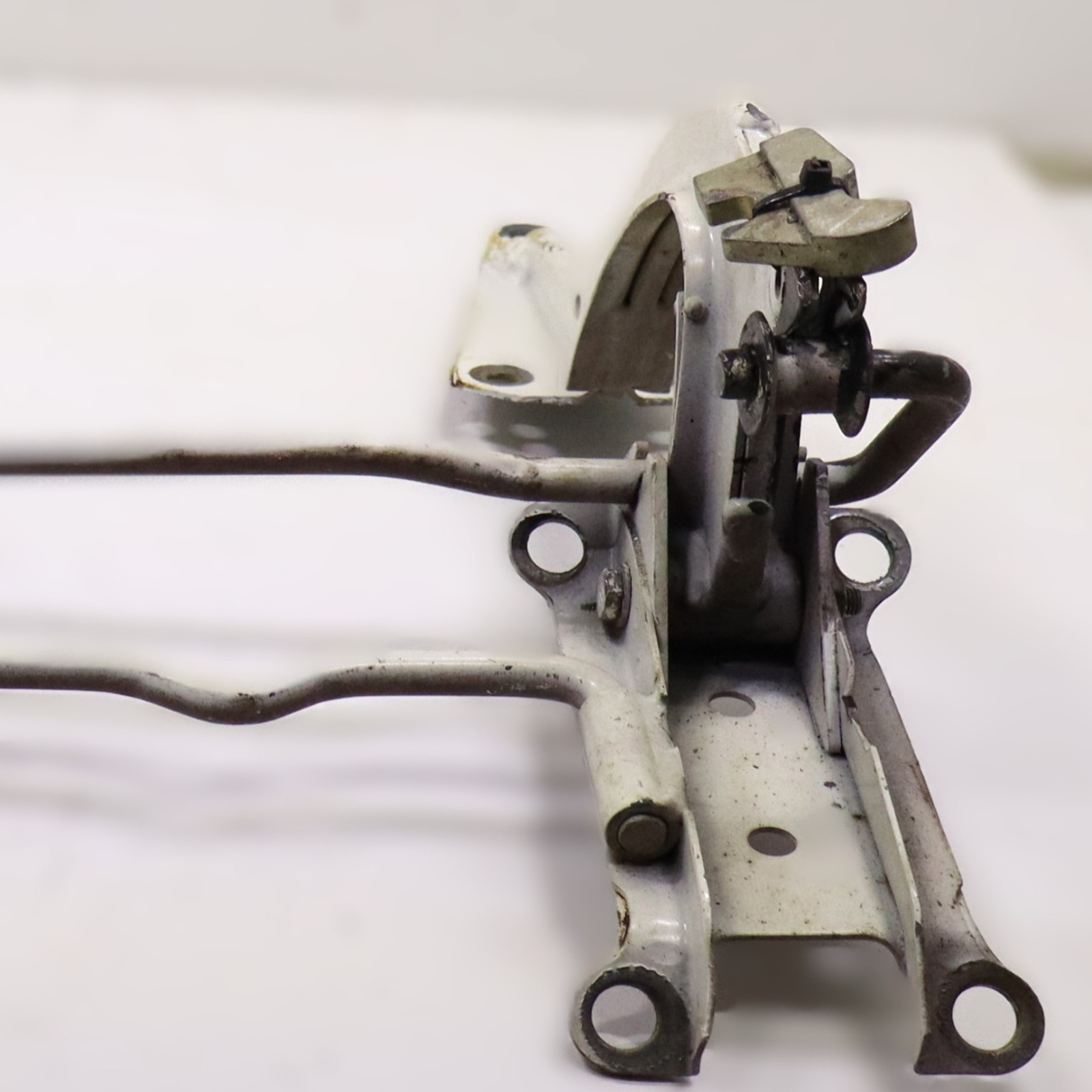 Bentley Rolls Royce 1981-1999 OEM Trunk Hinge Rear Right (Passenger Side) - Image 7