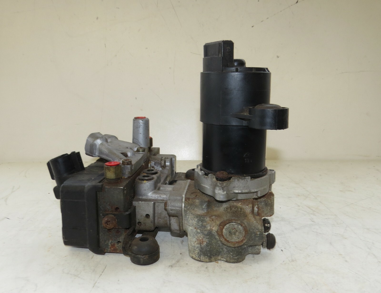 Volkswagen Golf Passat 1993 1994 1995 1996 1997 OEM ABS Brake Pump Unit - Image 5
