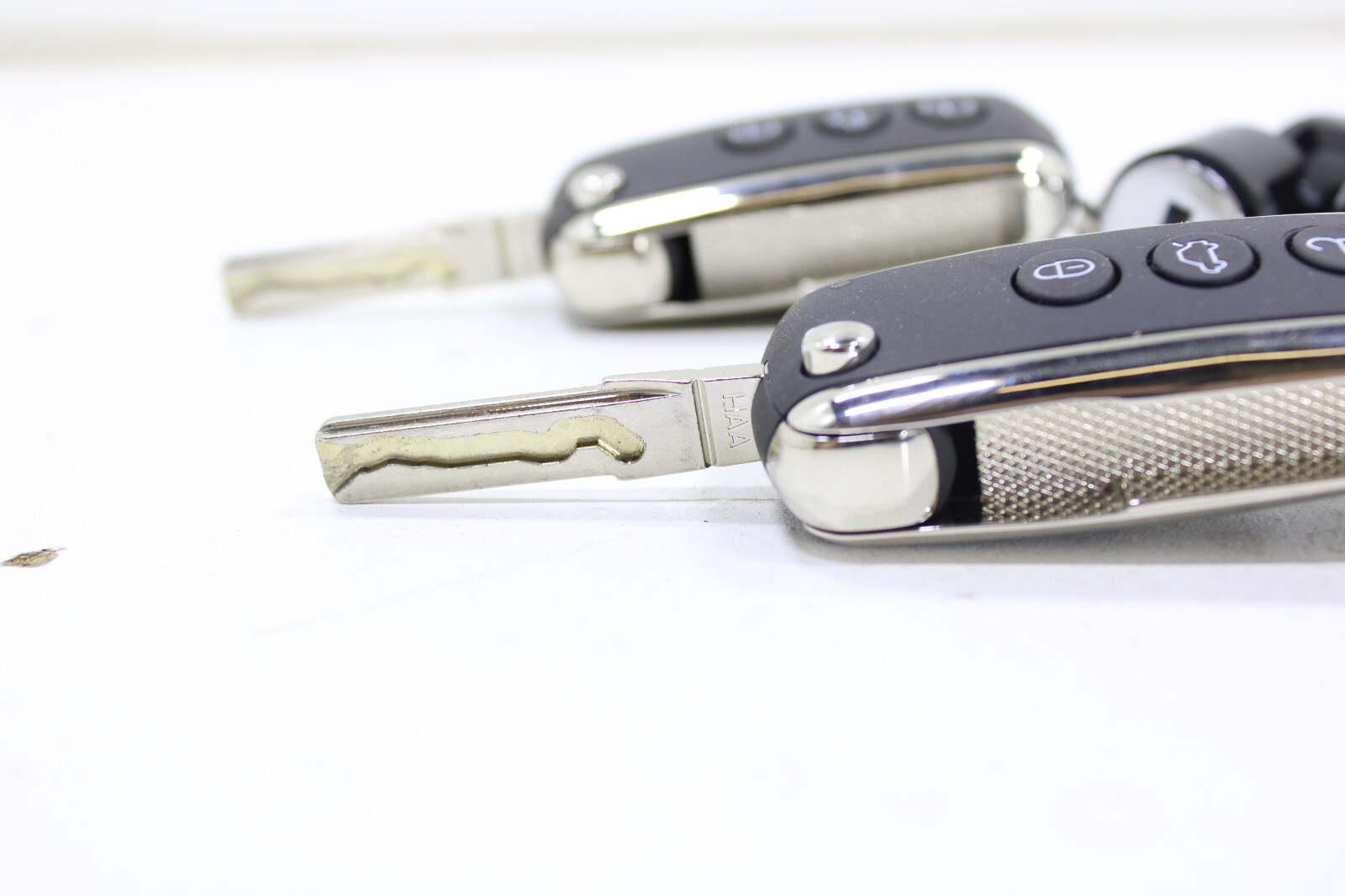 Bentley 2002-2016 OEM 2x New Bentley Cut Keys w/Glovebox & Door Lock Cylinder – Image 8