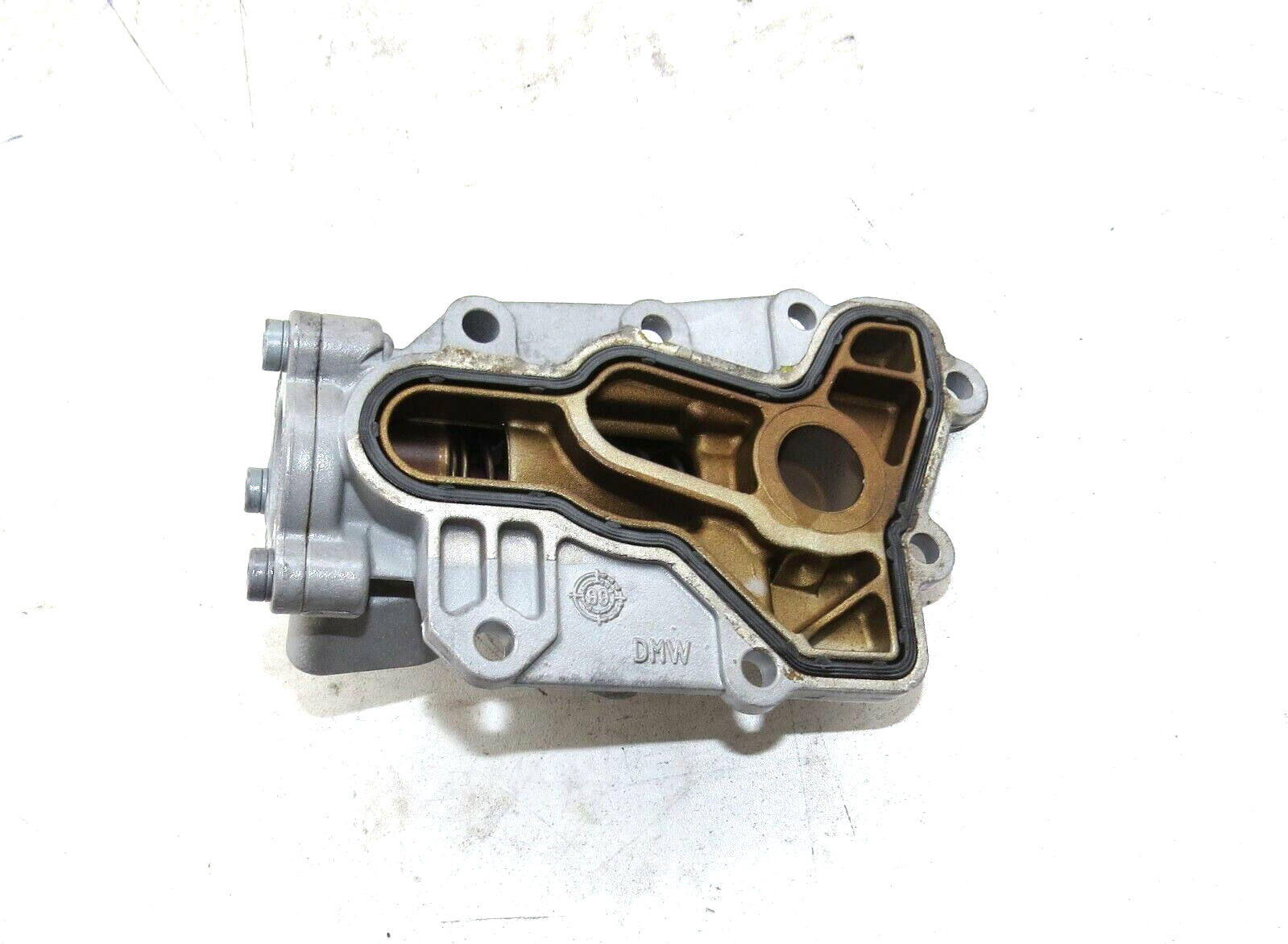 Mercedes CL600 S600 2001-2006 OEM Engine Oil Cooler Housing – Image 3