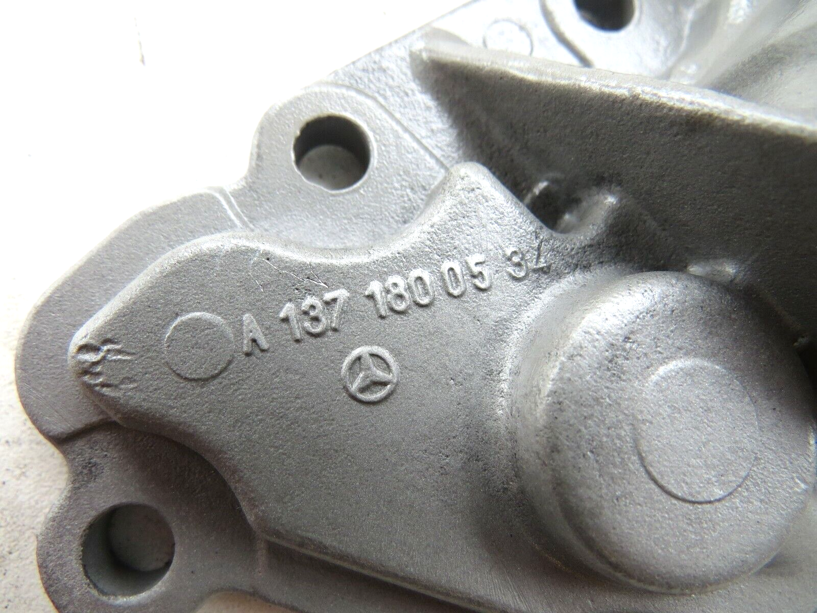 Mercedes CL600 S600 2001-2006 OEM Engine Oil Cooler Housing – Image 8