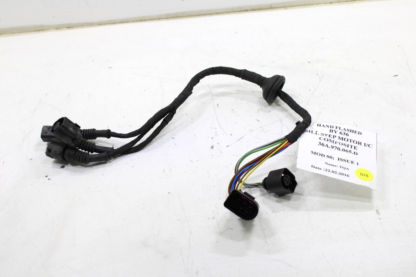 Bentley Bentayga 2017-2020 OEM Side Step Motor I/C Composite Wiring Harness