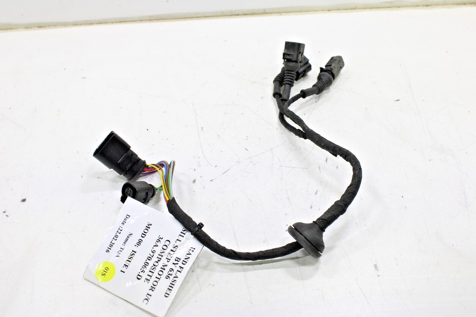 Bentley Bentayga 2017-2020 OEM Side Step Motor I/C Composite Wiring Harness - Image 6