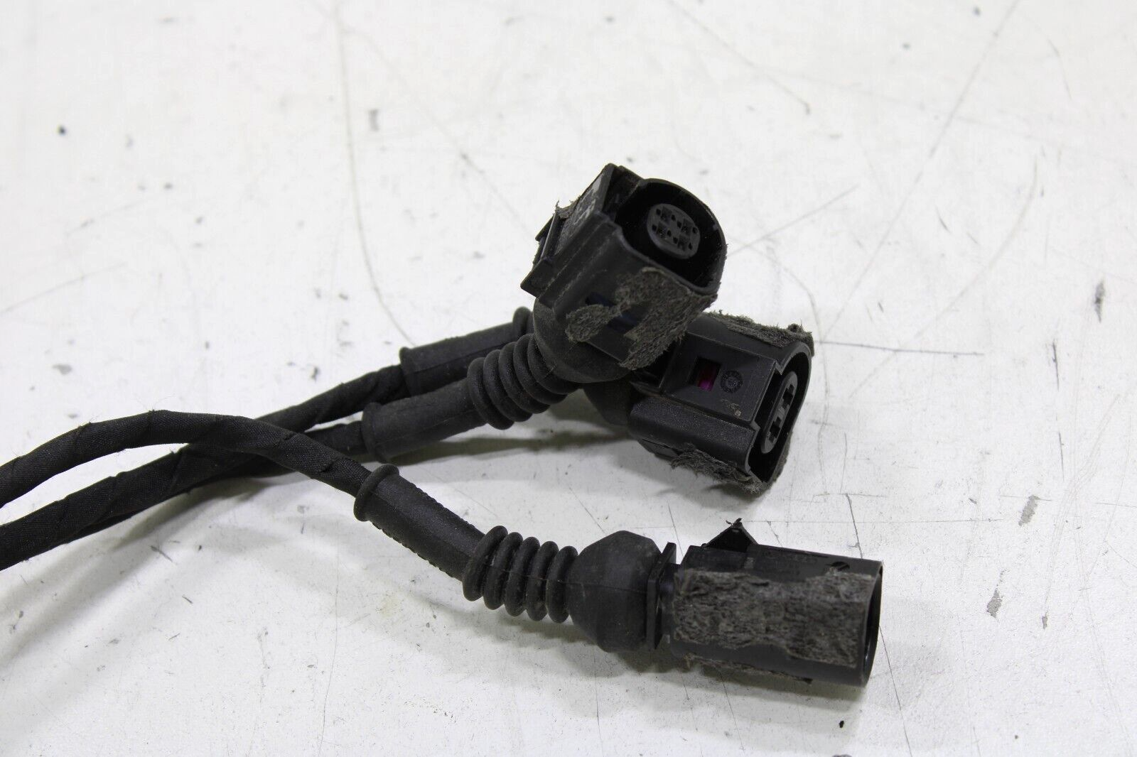 Bentley Bentayga 2017-2020 OEM Side Step Motor I/C Composite Wiring Harness - Image 8