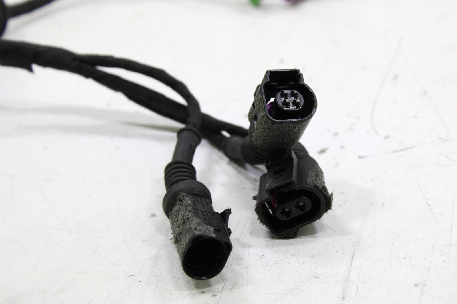 Bentley Bentayga 2017-2020 OEM Side Step Motor I/C Composite Wiring Harness - Image 9