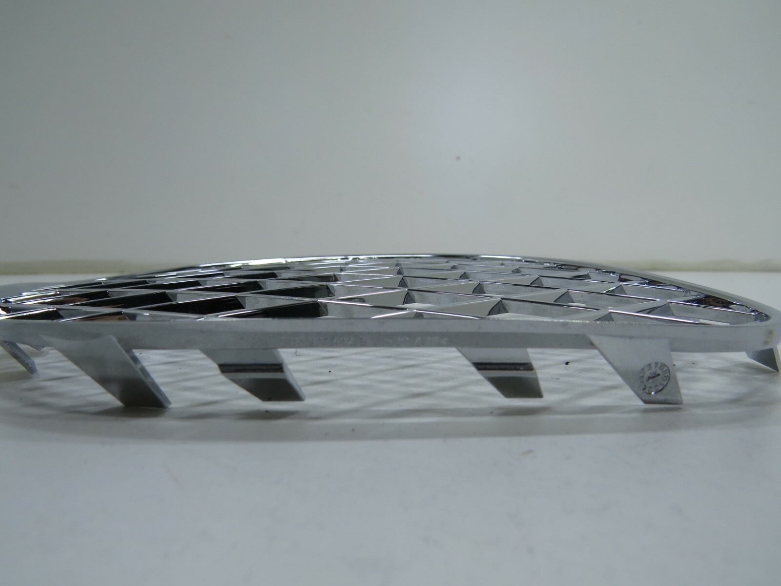 Bentley Continental 2006- 2012 OEM NEW Grille FR RH Lower - Image 6