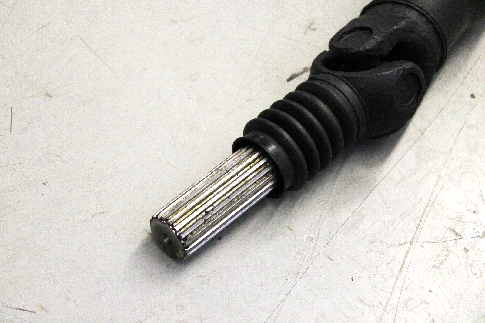 Mercedes Sprinter 2500 3500 2013-2018 OEM Driveshaft 2 PC Short Wheelbase 144 - Image 3