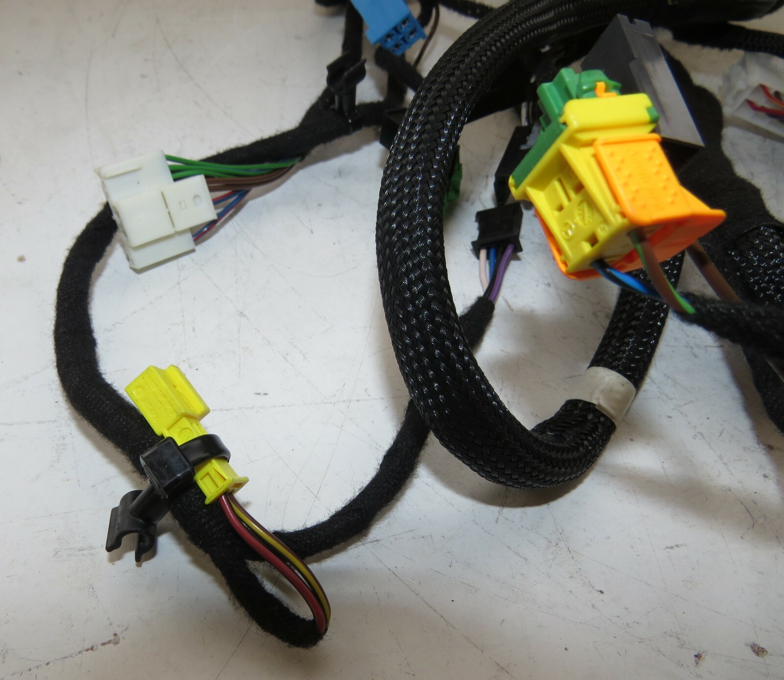 Mercedes W204 C250 C300 2008-2014 OEM Electrical Wiring Harness - Image 3