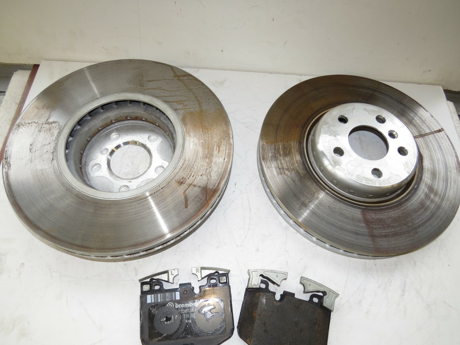 Toyota GR Supra 2020-2023 OEM Rear Brake Disc Rotors and Brake Pads - Image 3