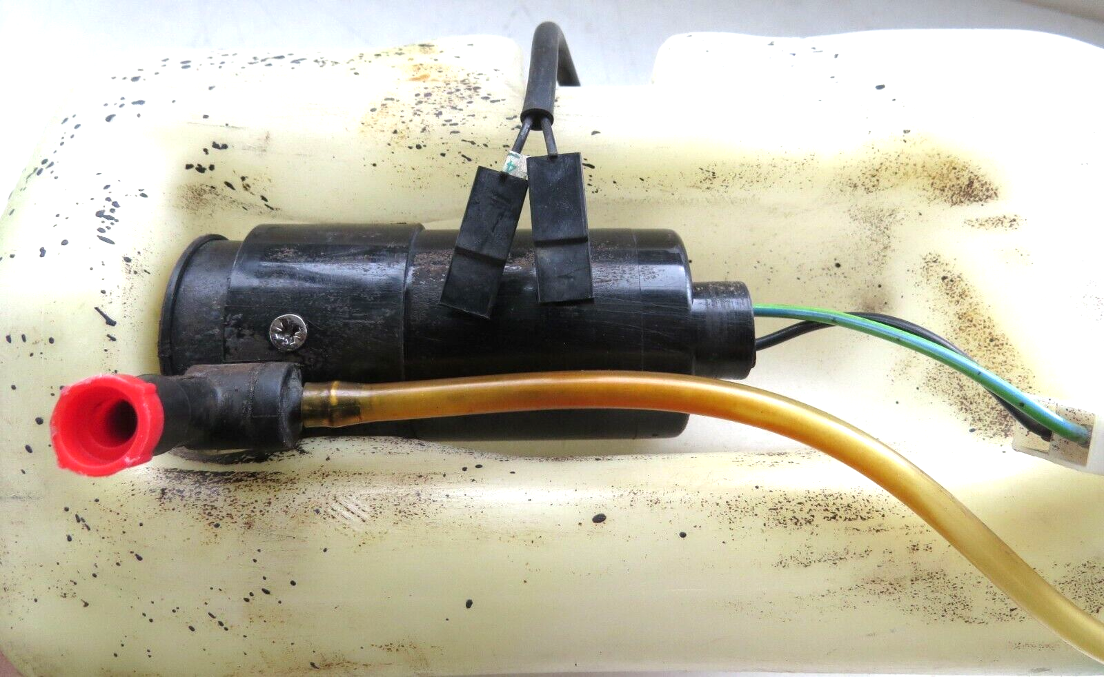 Bentley Rolls Royce 1987-1988 OEM Headlight Power Wash Reservoir - Image 4