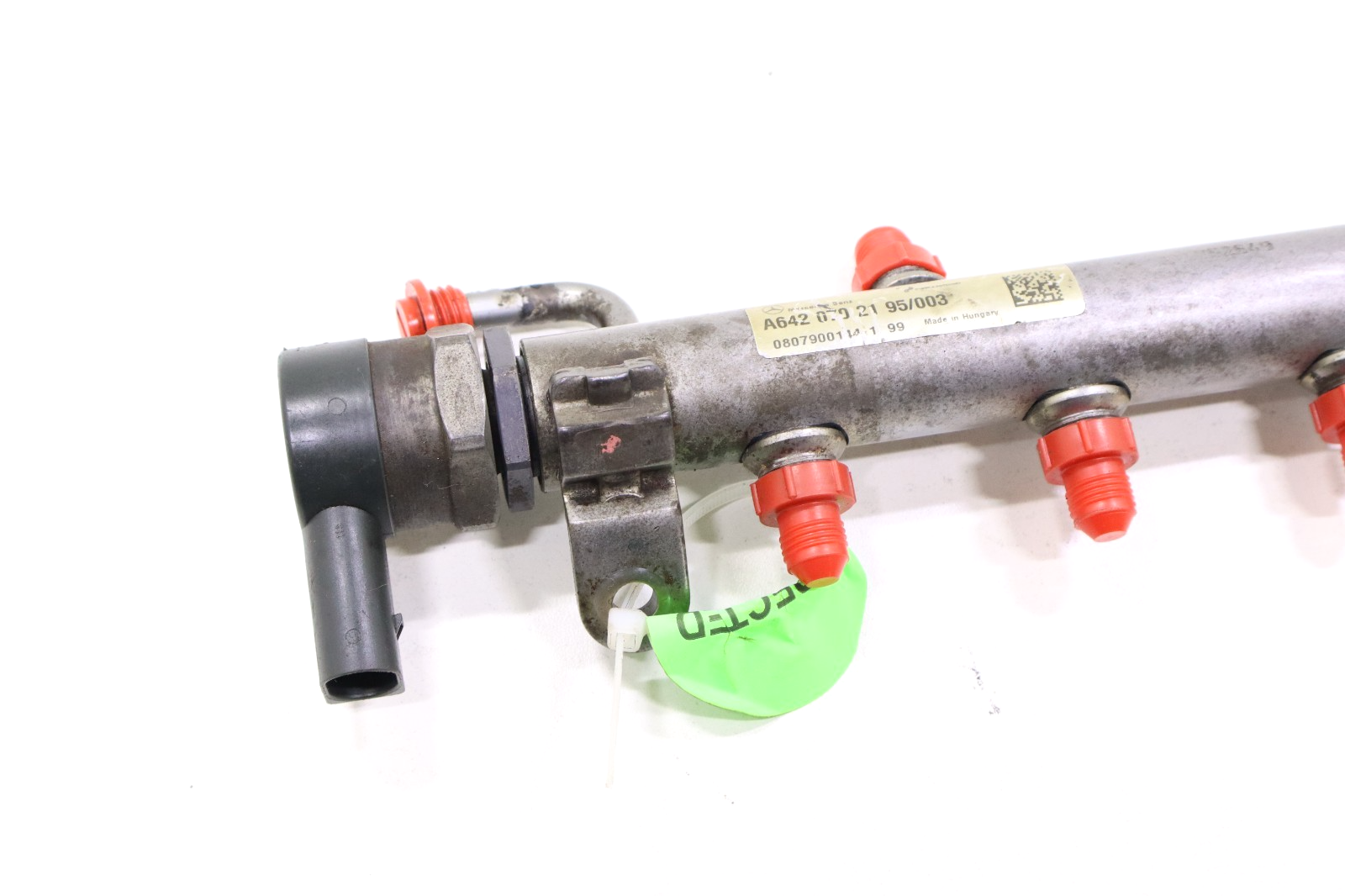 Mercedes GL350 ML320 ML350 R320 R350 DIESEL 2007-2013 OEM Fuel Rail Left Side - Image 3