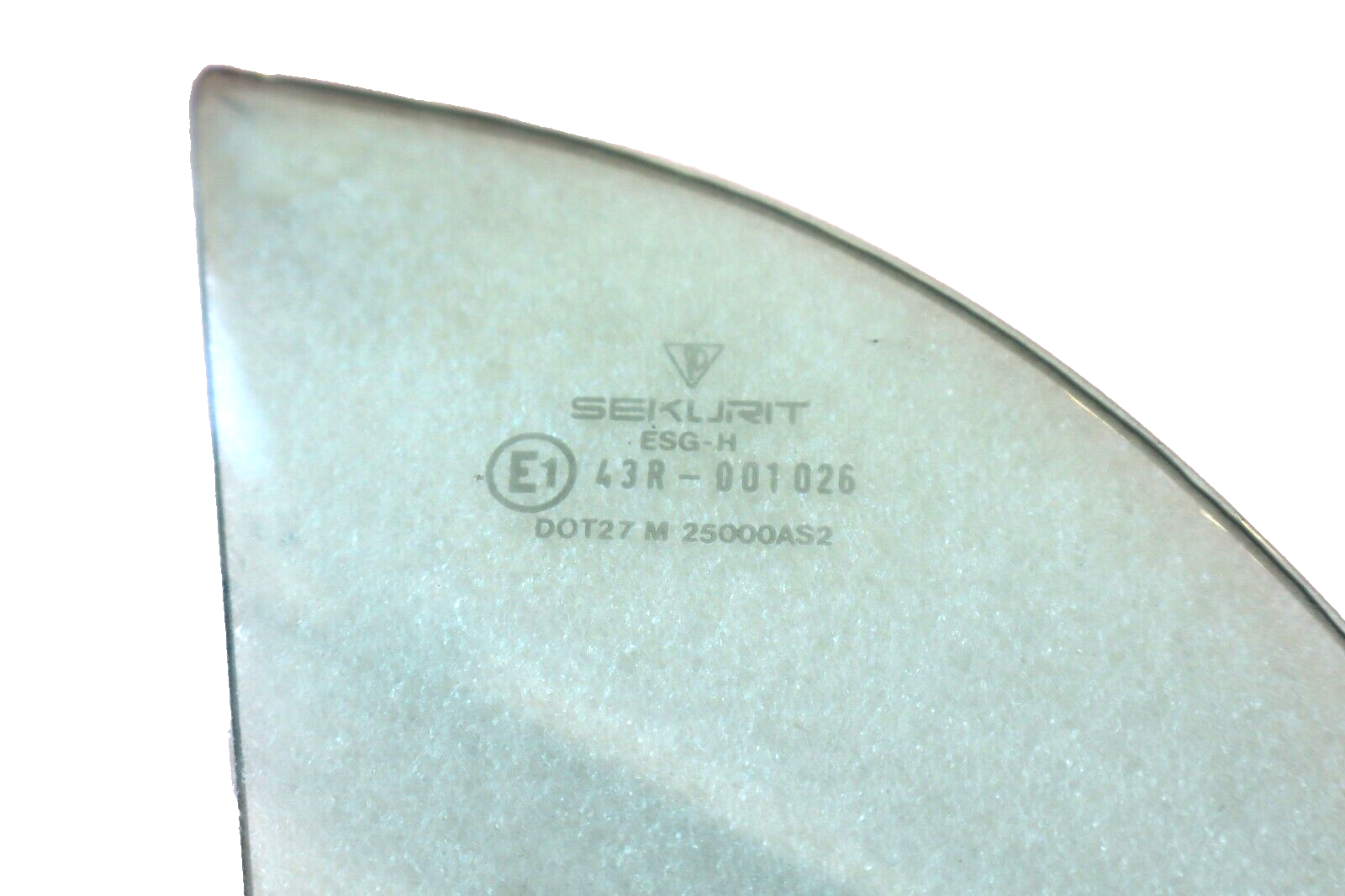 Porsche 911 912 Carrera 1965-1994 OEM Window Glass Front Right (Passenger Side) - Image 4