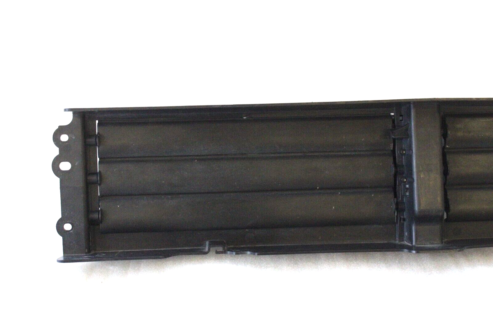 Jaguar I-Pace 2019 OEM Radiator Shutter Flap Control Grille Front - Image 2