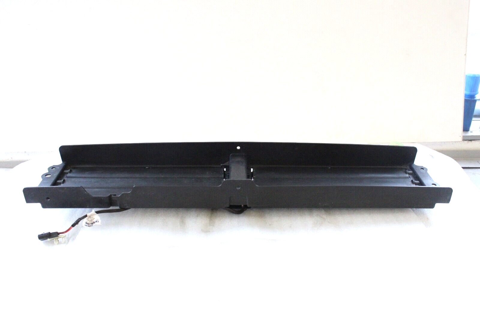 Jaguar I-Pace 2019 OEM Radiator Shutter Flap Control Grille Front - Image 6