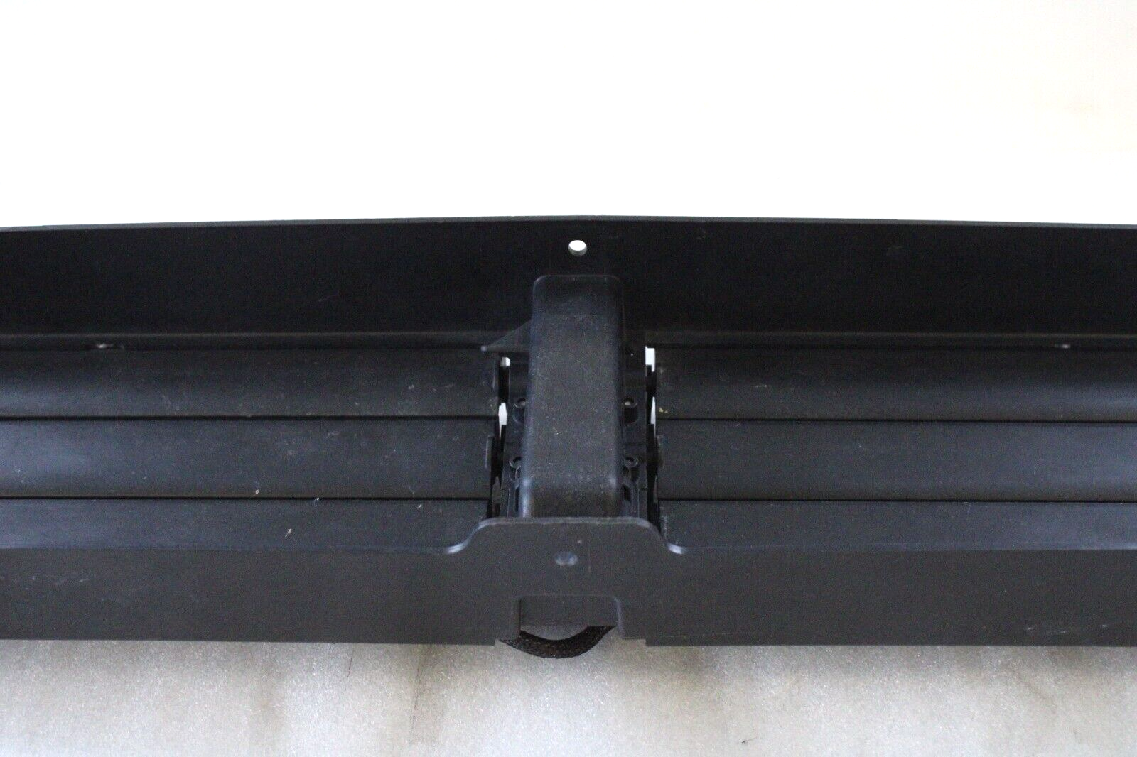 Jaguar I-Pace 2019 OEM Radiator Shutter Flap Control Grille Front - Image 7