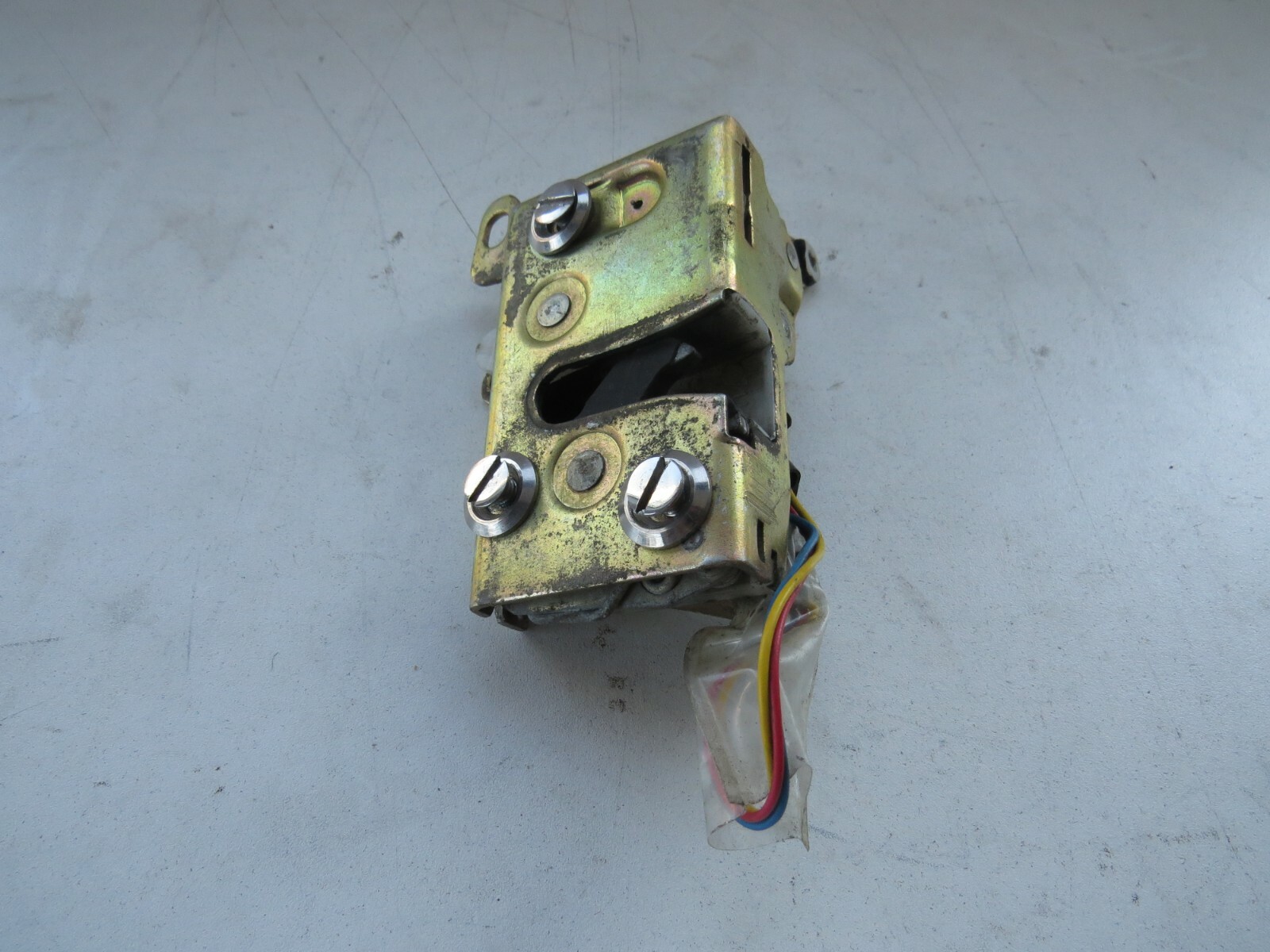 Bentley Rolls Royce 1983-84 1985 1986 1987 1988 1989 OEM Door Lock Latch FR LH - Image 3