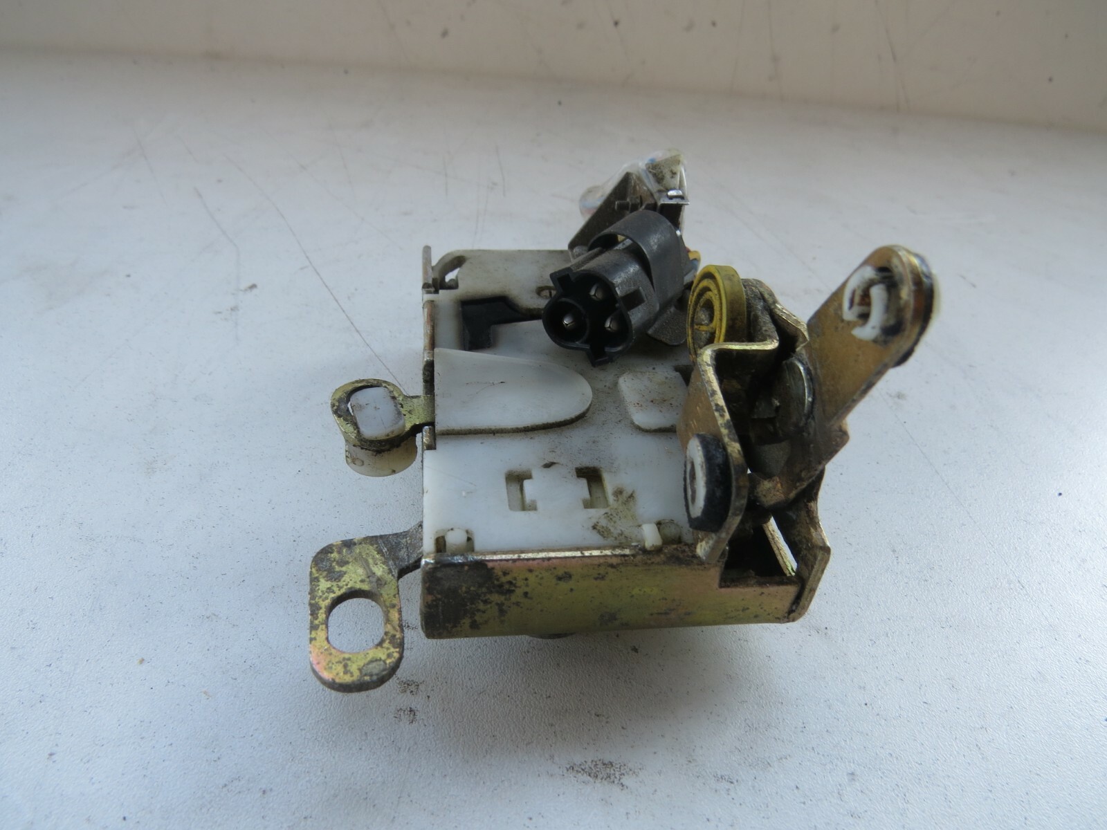 Bentley Rolls Royce 1983-84 1985 1986 1987 1988 1989 OEM Door Lock Latch FR LH - Image 8