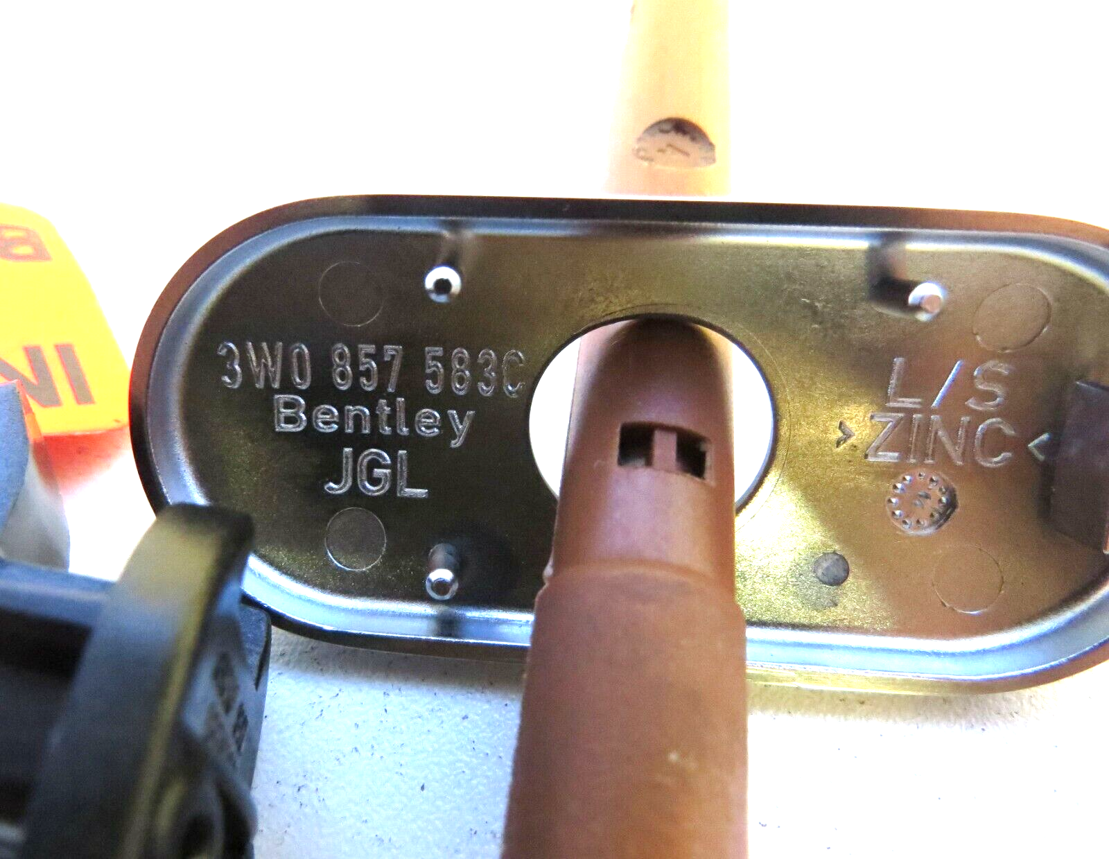 Bentley 2003-2012 OEM NEW Sun Visor Mounting Left (Driver Side) - Image 9