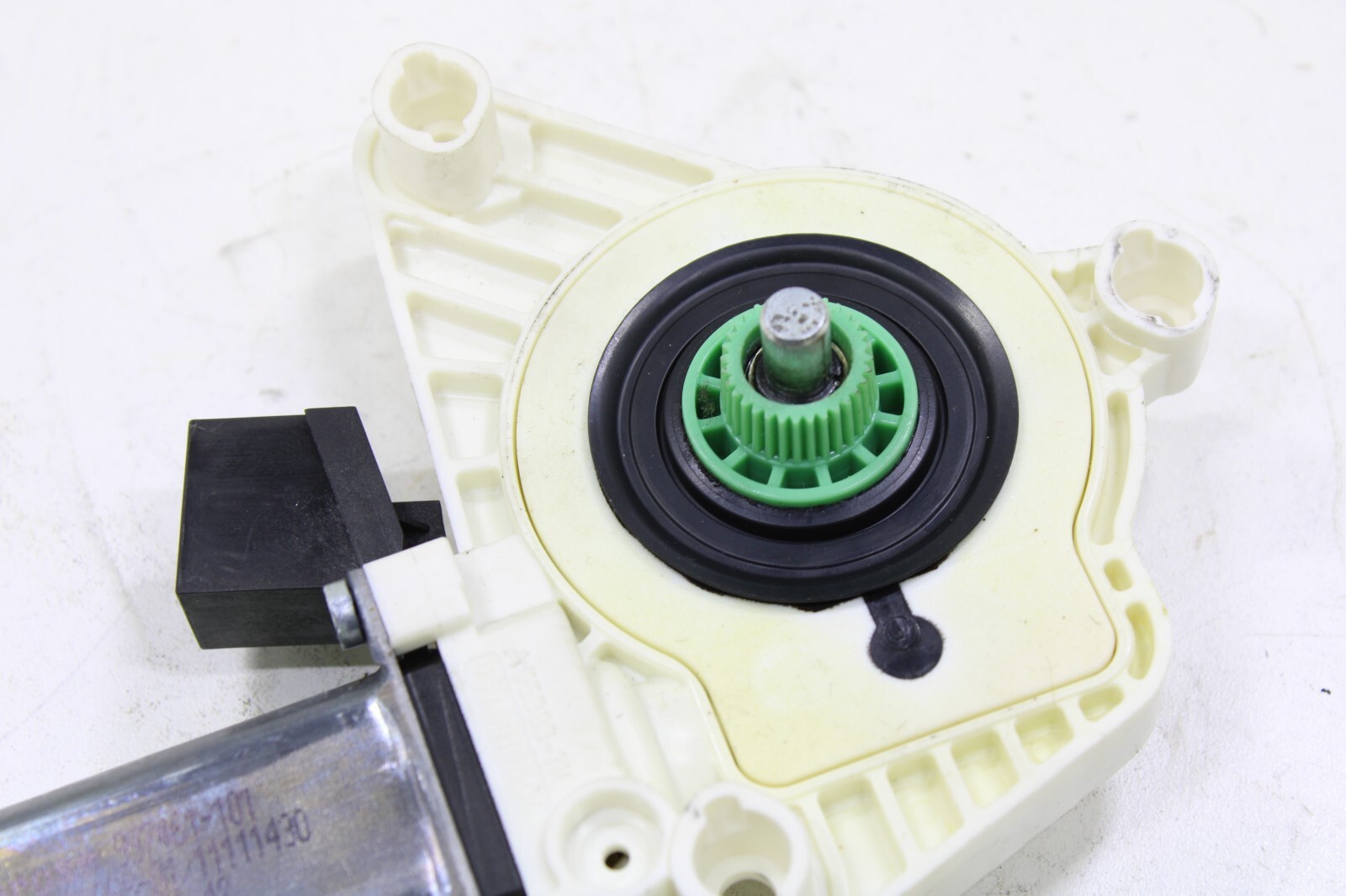 Mercedes S350 S400 S550 S600 S63 S65 2007-2013 OEM Power Window Motor Rear Right - Image 2