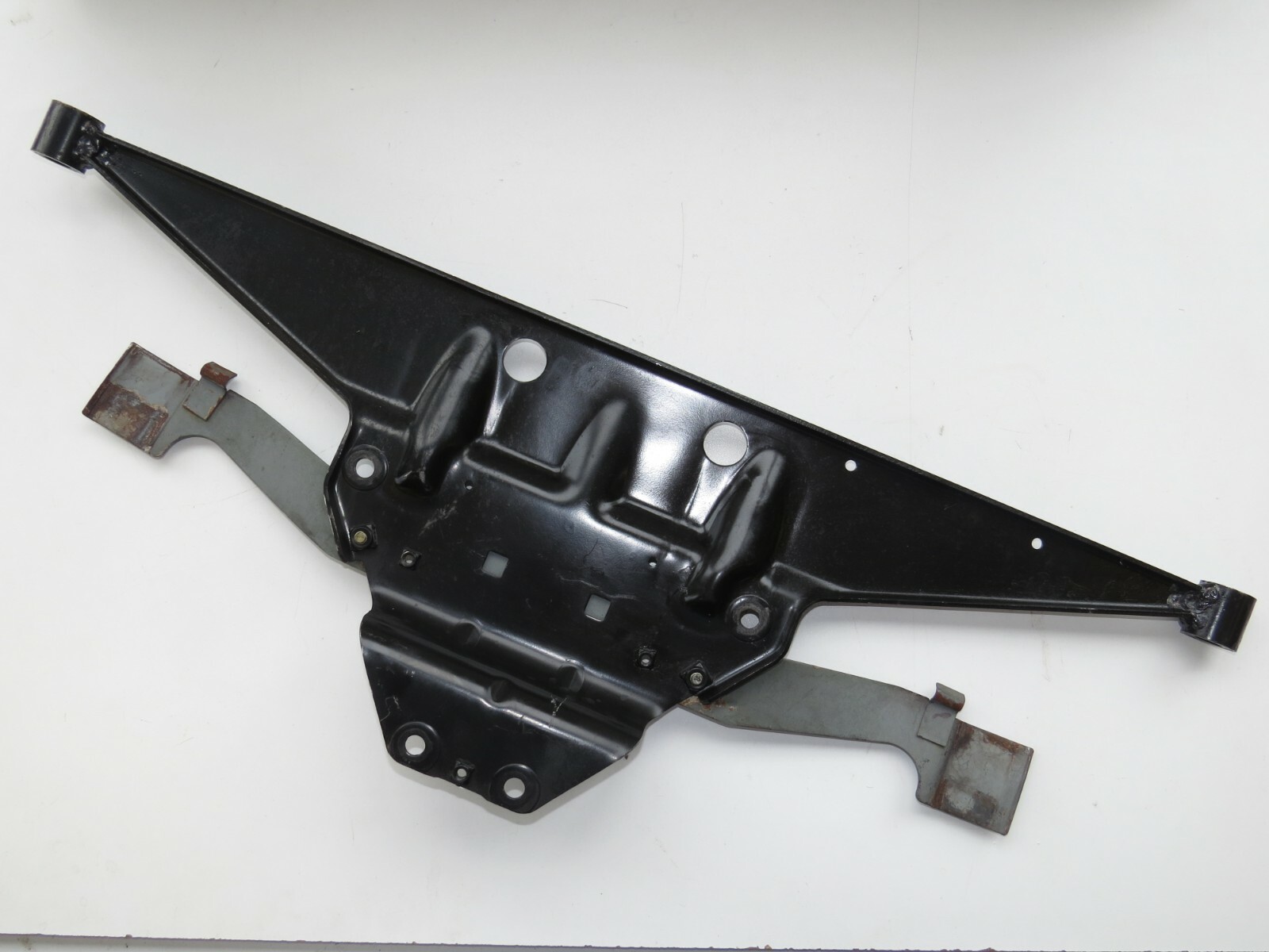 Porsche 911 Carrera 964 993 1989-1998 OEM Engine Carrier Support – Image 3