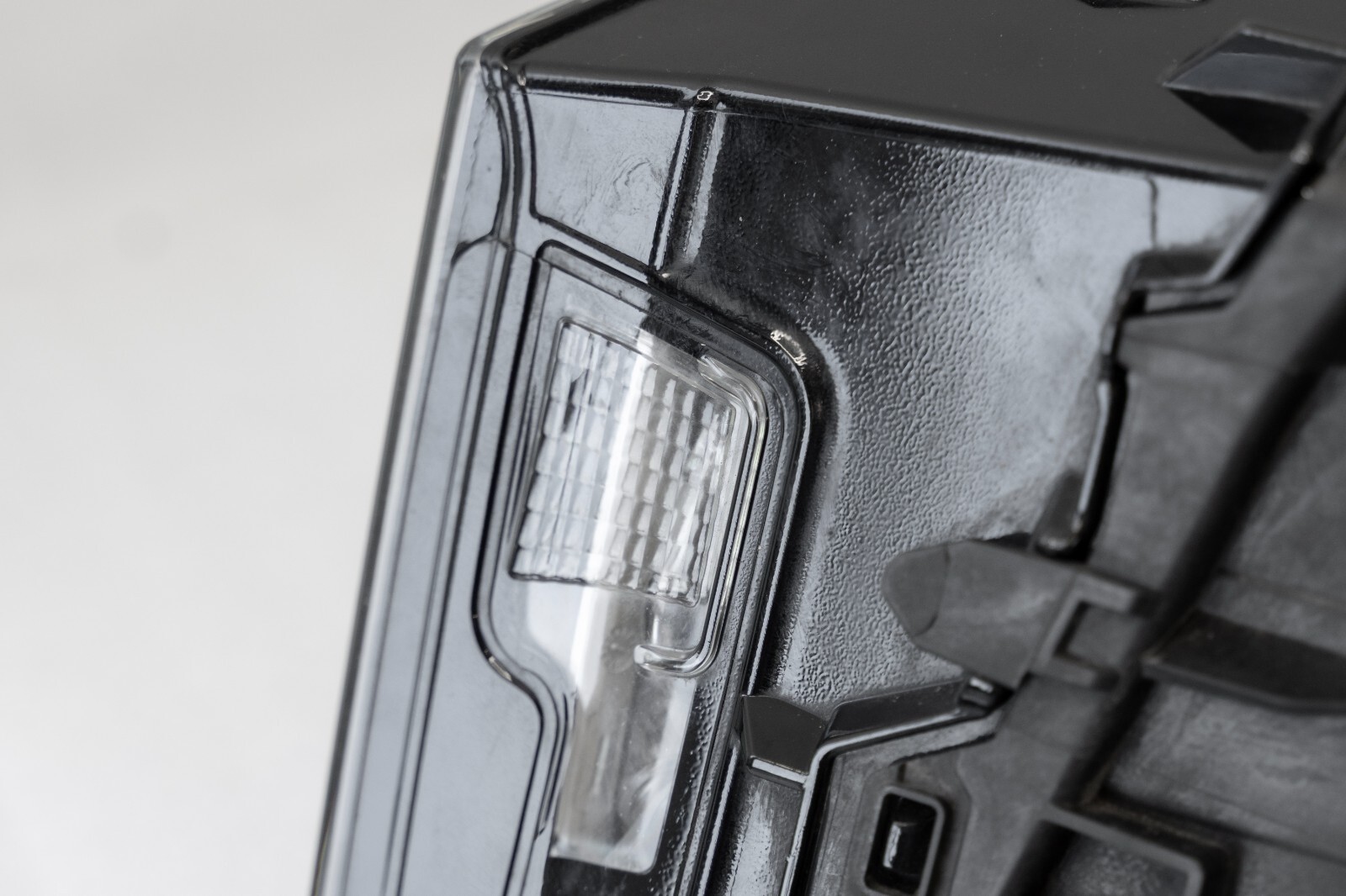 Audi Q7 Headlight OEM 2017-2019 Left Driver Side Genuine XENON HID 4M0941005B – Image 18