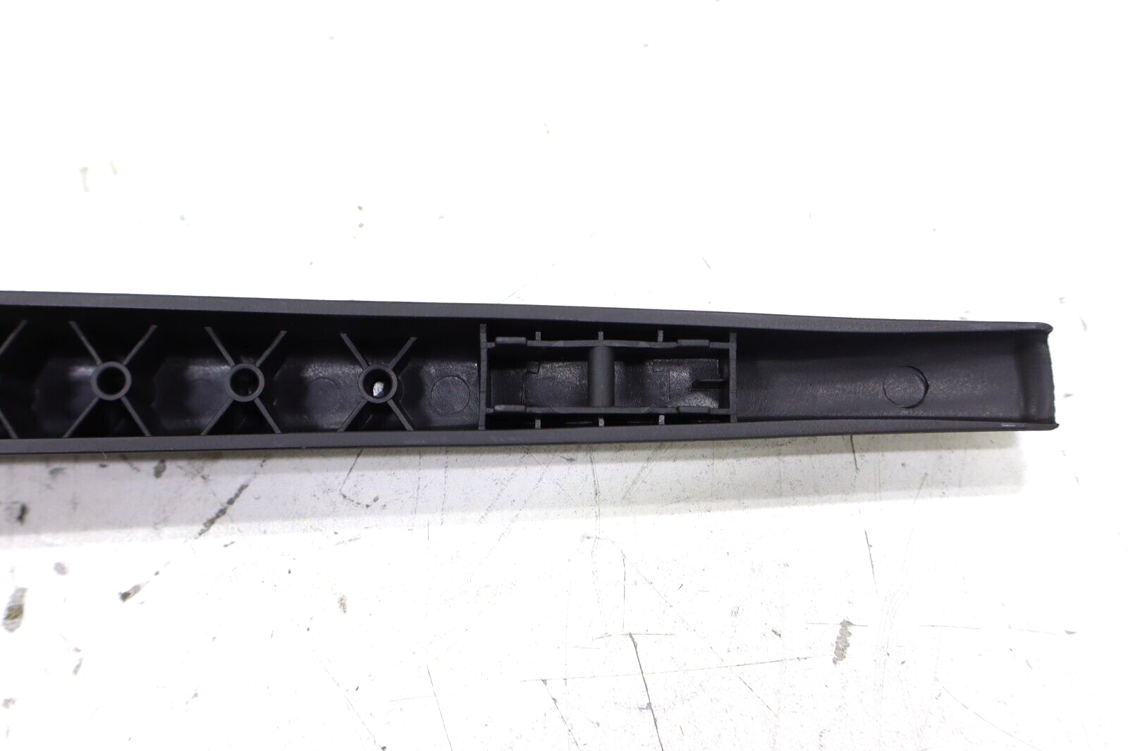 Volvo V40 2012 2013 2014 2015 2016 NEW Rear Windshield Wiper Arm w/ Blade – Image 4