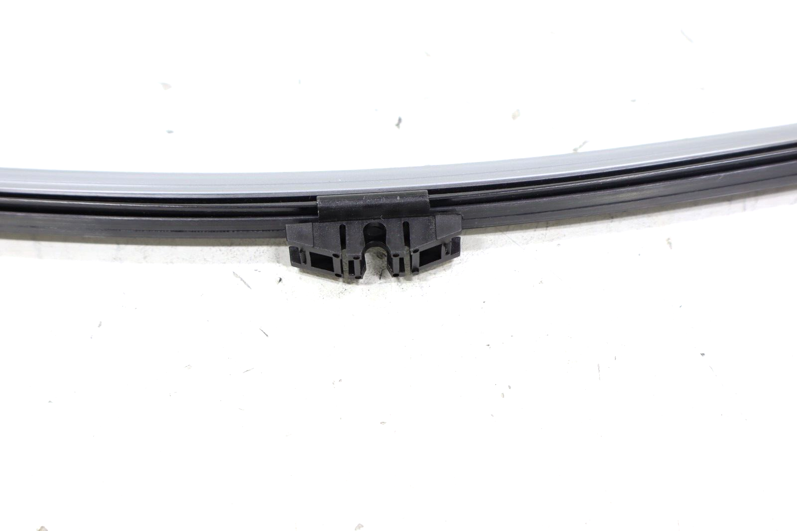 Volvo V40 2012 2013 2014 2015 2016 NEW Rear Windshield Wiper Arm w/ Blade – Image 7