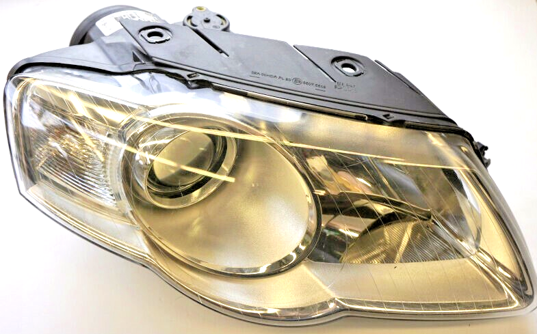 Volkswagen Passat 2006-2010 OEM Headlight Assembly Right (Passenger Side) - Image 8
