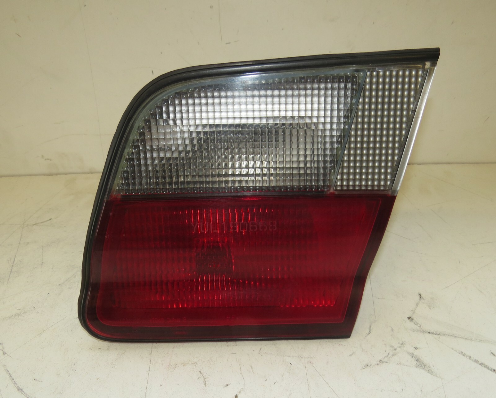Nissan I30 Maxima 1995 1996 1997 OEM Tail Light Rear Right Inner - Image 2