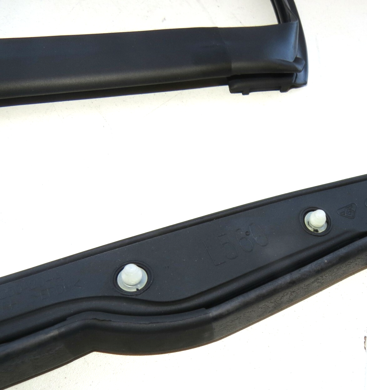 Range Rover Velar L560 2018-2023 OEM NEW Door Weatherstrip Seal Molding Rear RH - Image 4