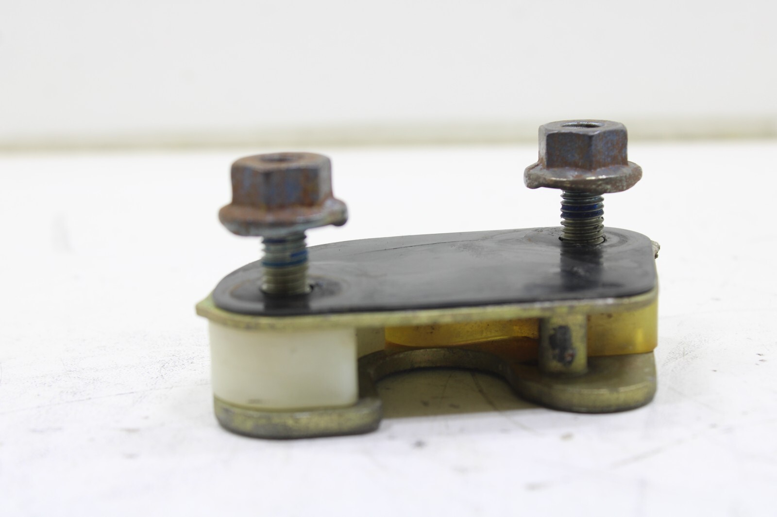 Porsche 911 1984-1998 OEM Door Lock Striker Plate Left Driver Side – Image 3