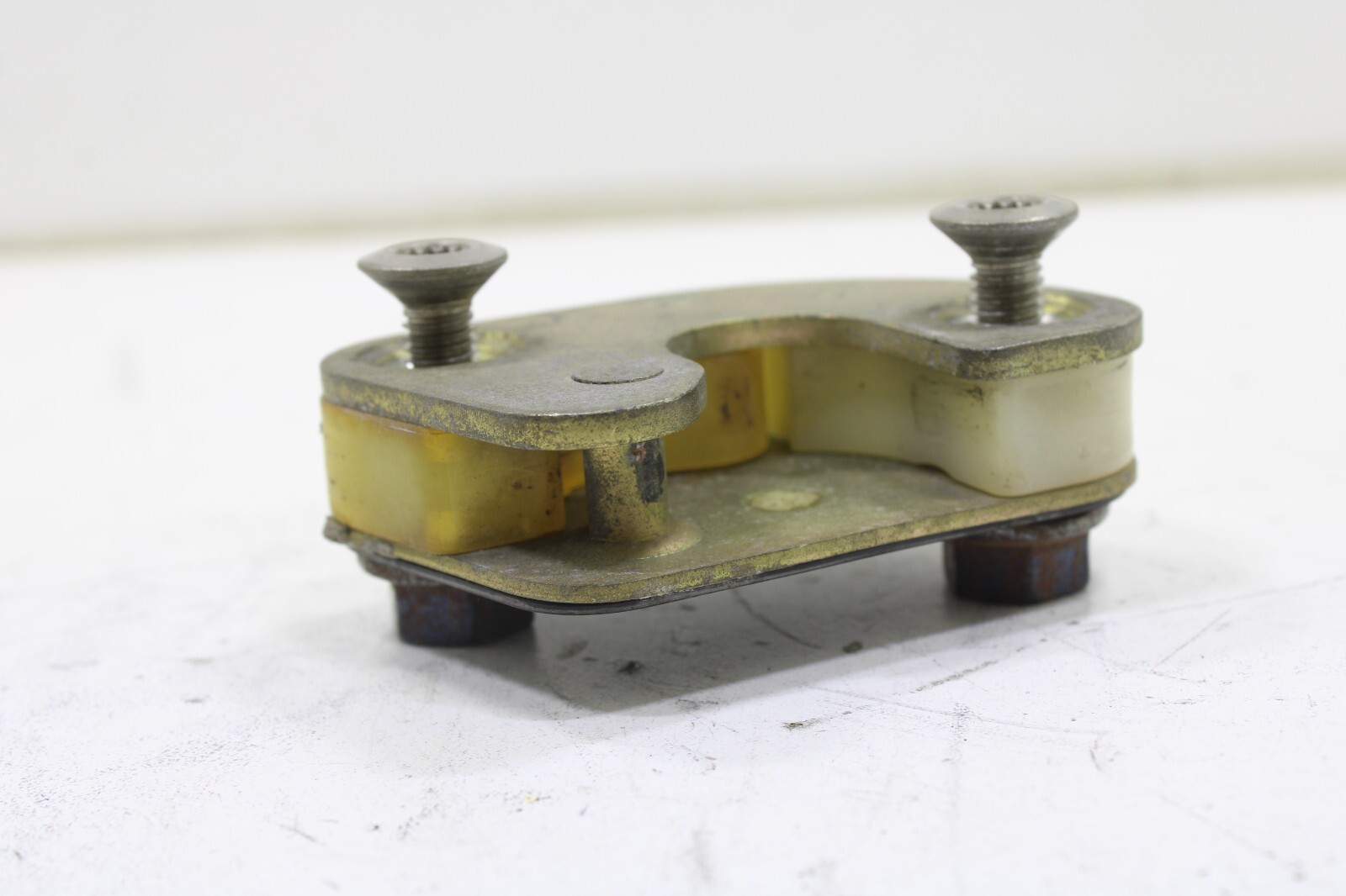 Porsche 911 1984-1998 OEM Door Lock Striker Plate Left Driver Side – Image 5