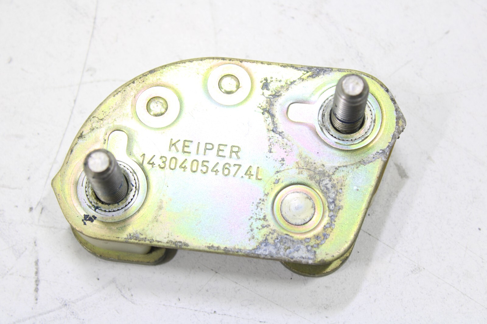 Porsche 911 1984-1998 OEM Door Lock Striker Plate Left Driver Side – Image 14