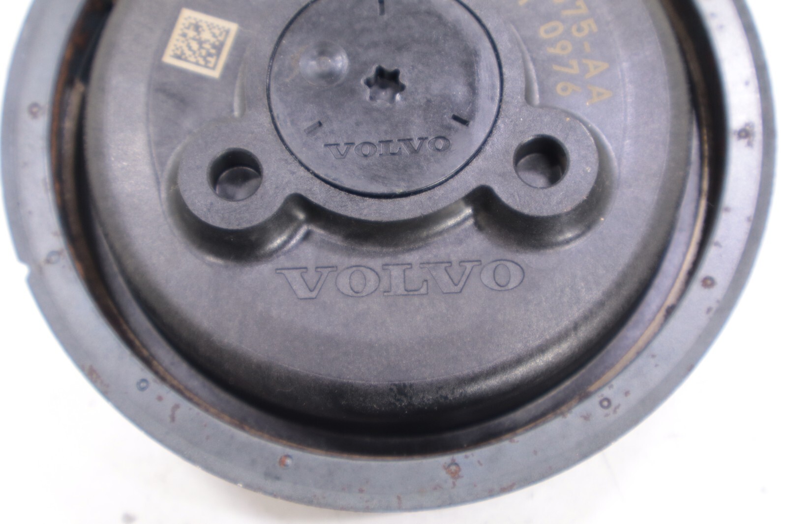 Volvo 2.0L 2015-2023 OEM Variable Timing Camshaft Sprocket Intake - Image 9