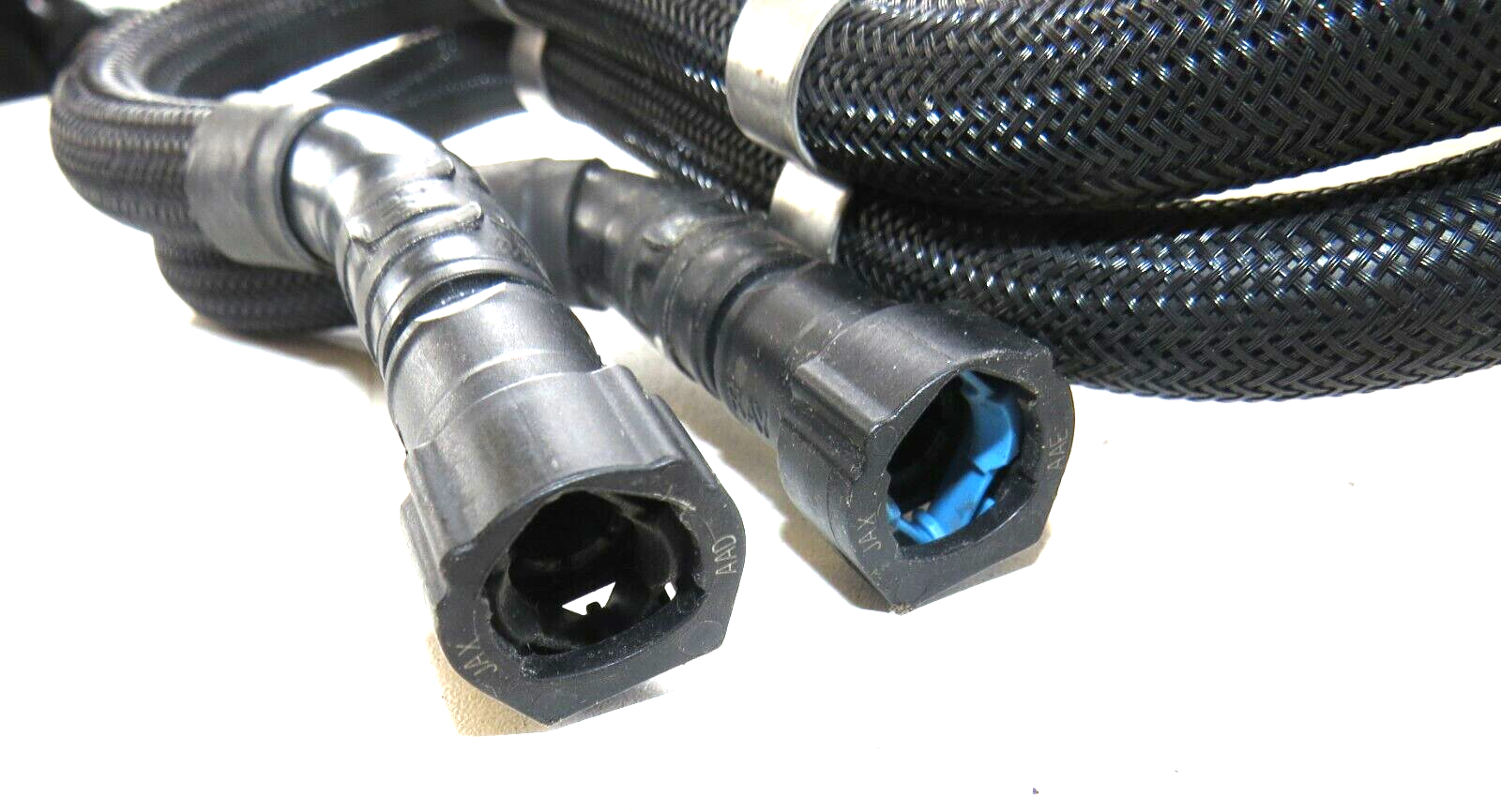 Bentley Continental 2003-2012 OEM Insulated Engine Fuel Line - Image 3