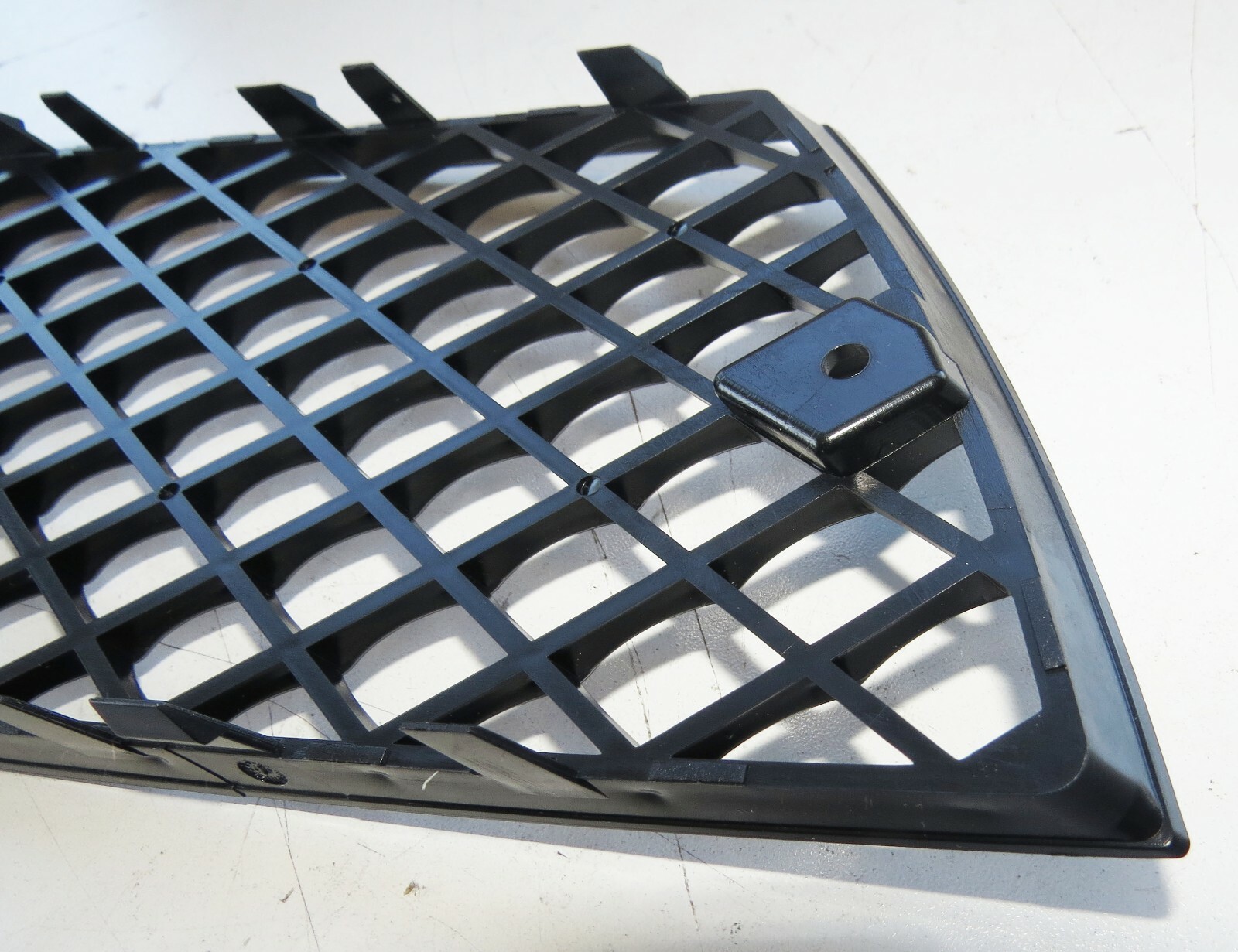 Bentley Continental 2005 2006 2007 2008 2009 OEM NEW Bumper Grille 3W5807683C – Image 5