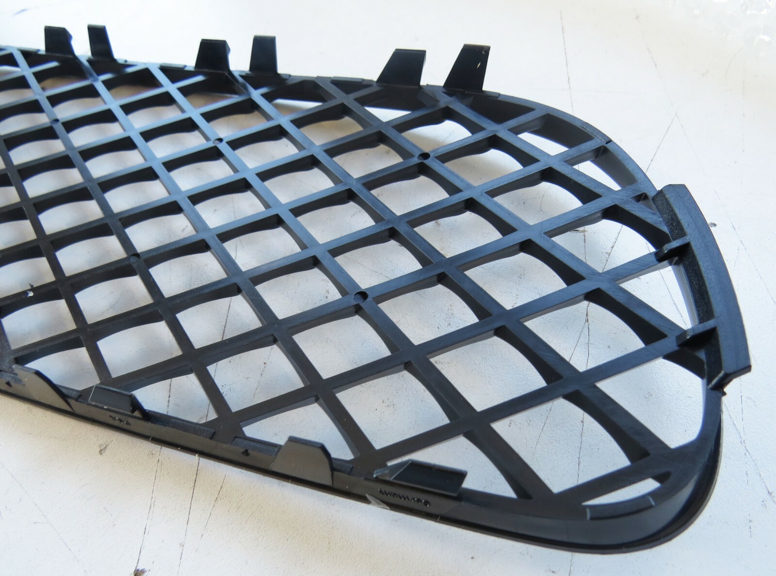 Bentley Continental 2005 2006 2007 2008 2009 OEM NEW Bumper Grille 3W5807683C – Image 7