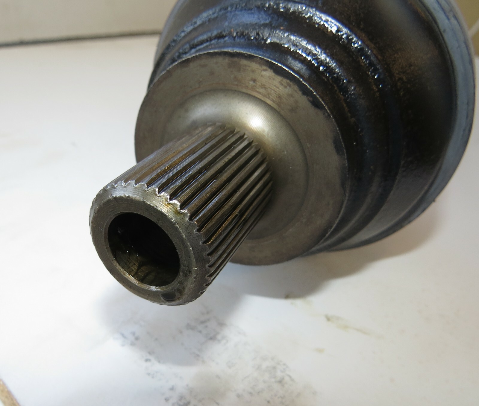 Volkswagen 2009-2015 OEM Diesel CV Front Right Axle Shaft Assembly – Image 3