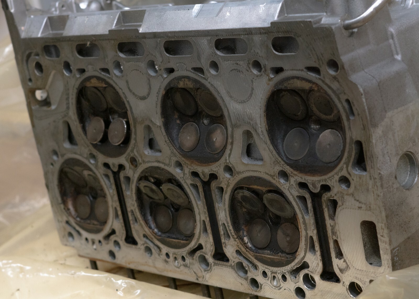 Bentley Continental 6.0L W12 2003-2018 2019 OEM Engine Cylinder Head Right - Image 6