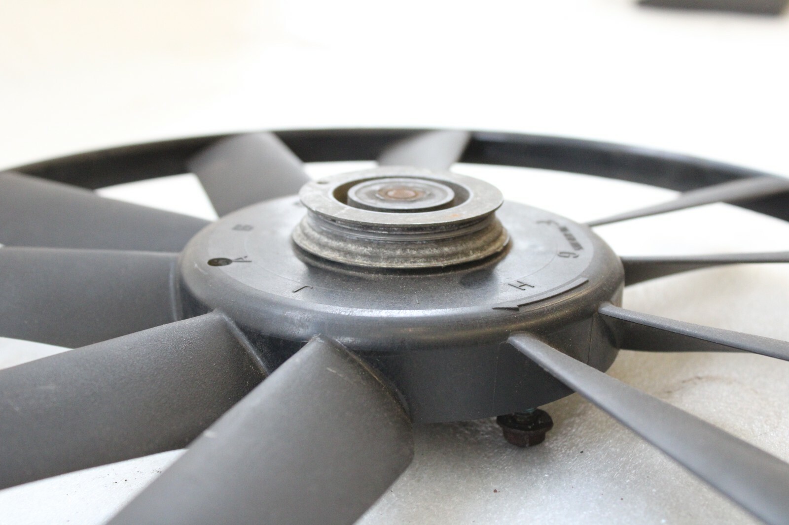 VW Golf Jetta Passat Cabrio 1997 1998 1999 2000 2001 2002 OEM Cooling Fan Blade - Image 9