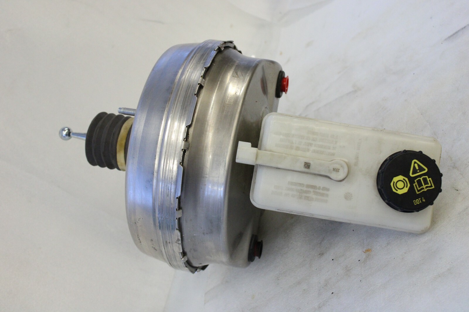 Aston Martin DB11 Vantage V8 2006-2023 OEM Brake Booster and Master Cylinder - Image 3