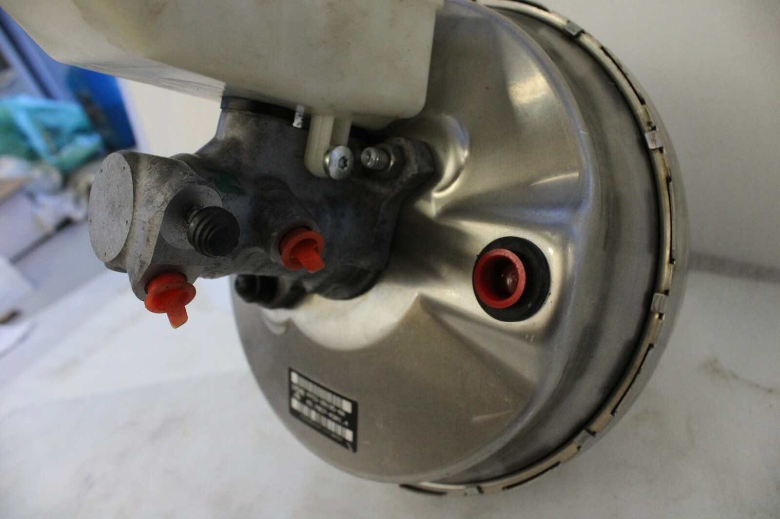 Aston Martin DB11 Vantage V8 2006-2023 OEM Brake Booster and Master Cylinder - Image 10