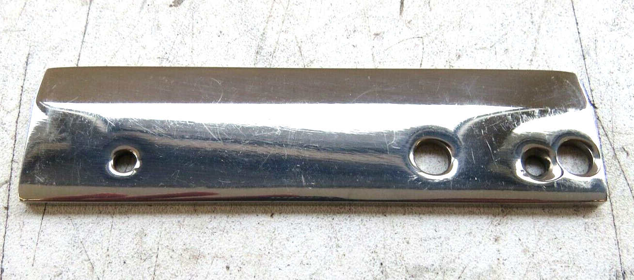 Bentley Rolls Royce 1966-1976 OEM NEW Quarter Light Striker Plate Front RH - Image 2