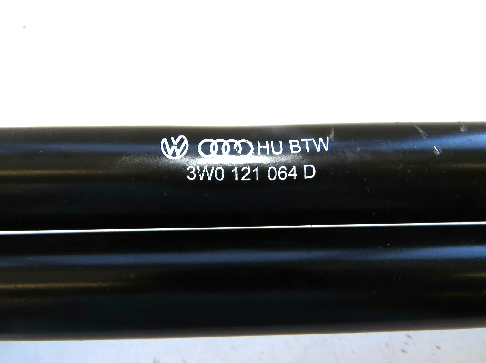 Bentley Continental Flying Spur GT 2003-2012 OEM Coolant Pipe - Image 7