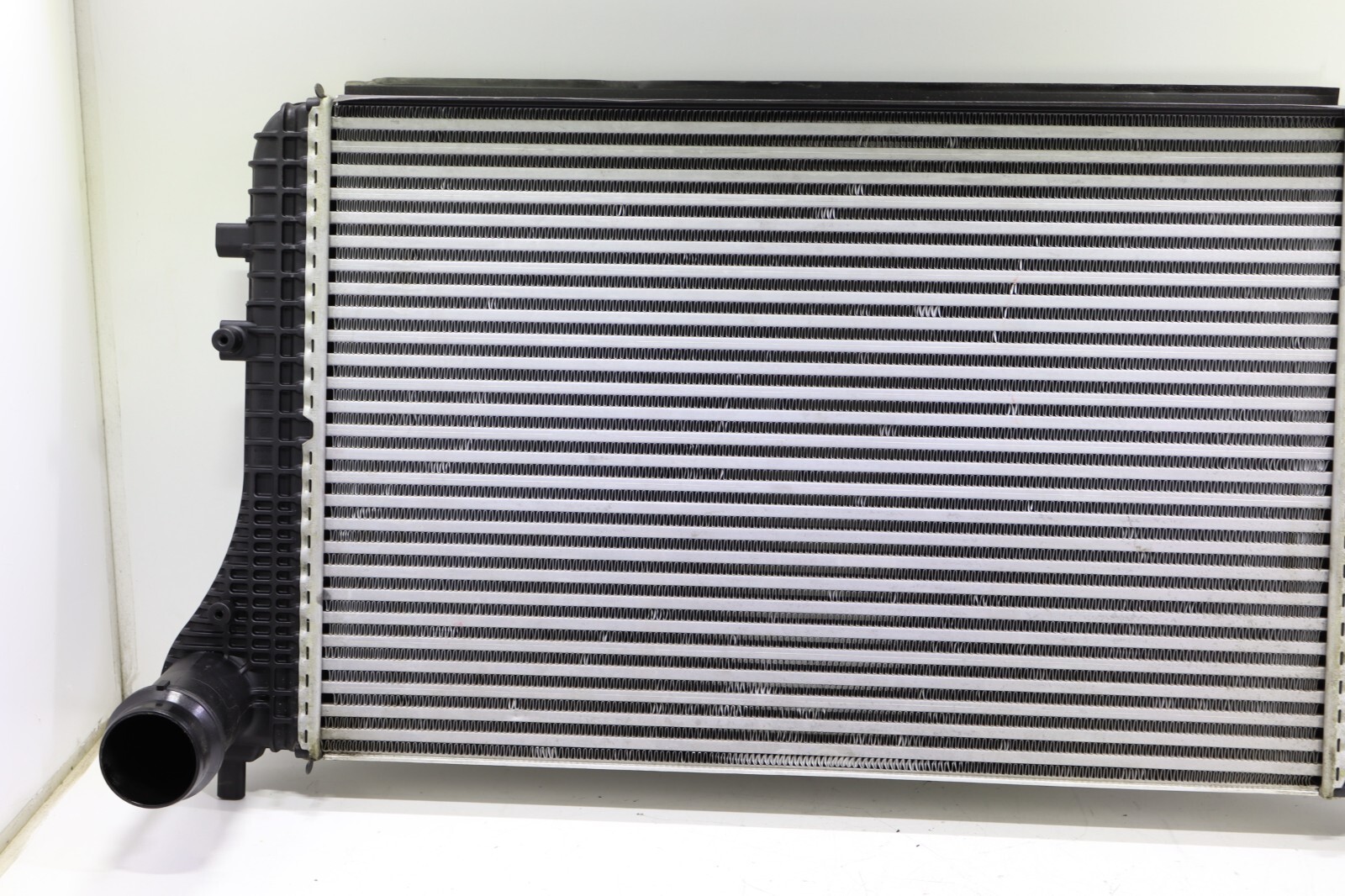 Volkswagen Golf Jetta Audi A3 2.0L DIESEL 2009-2015 OEM Intercooler Radiator – Image 2