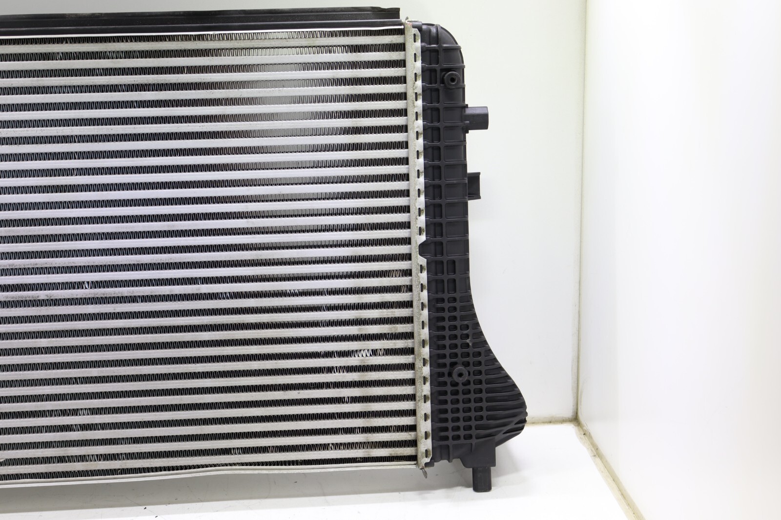 Volkswagen Golf Jetta Audi A3 2.0L DIESEL 2009-2015 OEM Intercooler Radiator – Image 9
