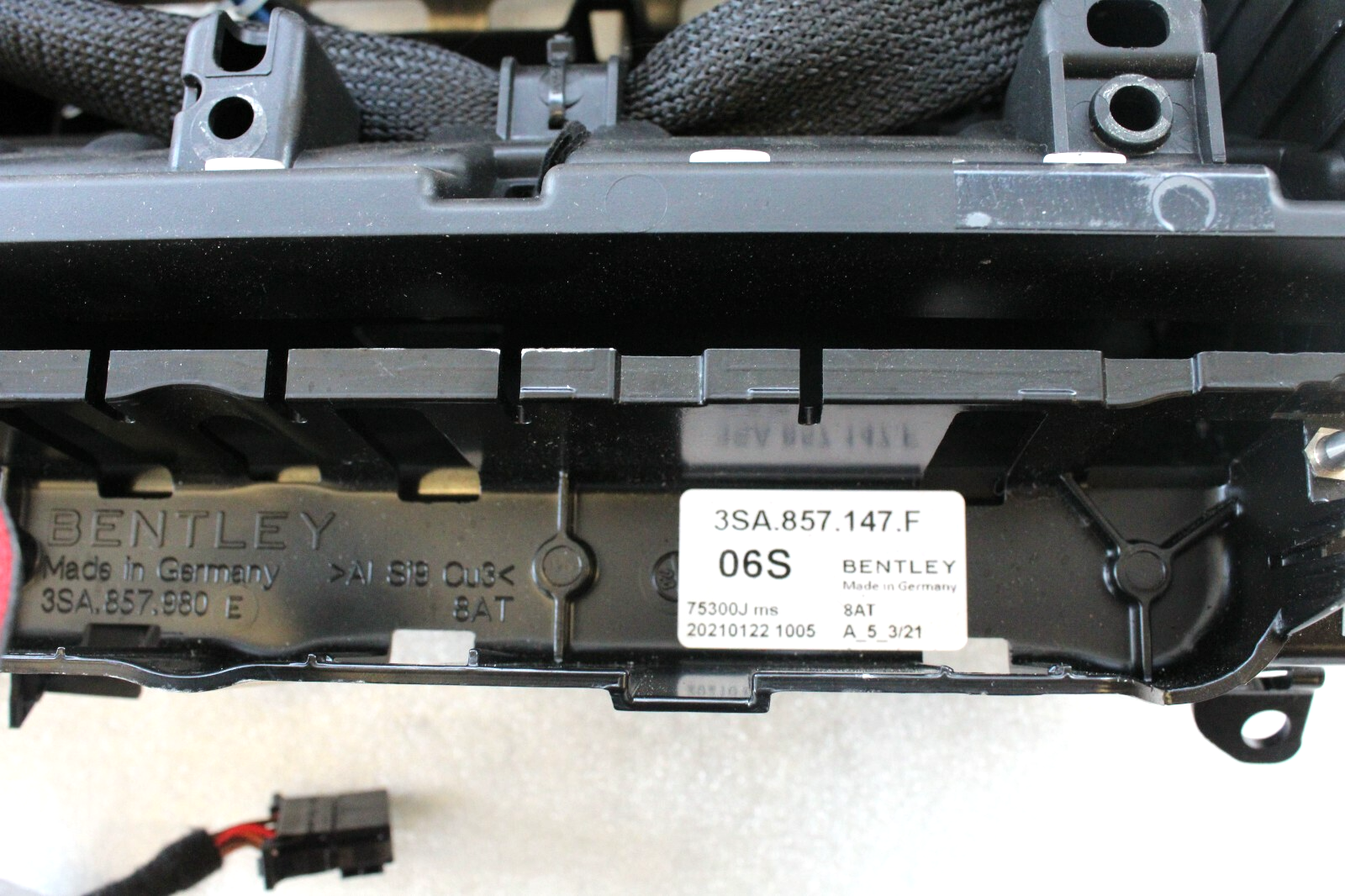 Bentley OEM Console Bracket Motor FOR PARTS ONLY! - Image 2
