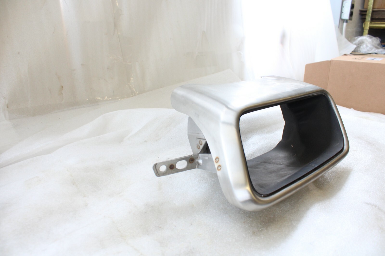 Ranger Rover Velar L560 2018 2019 2020 OEM Exhaust Muffler Tip Rear Left - Image 7